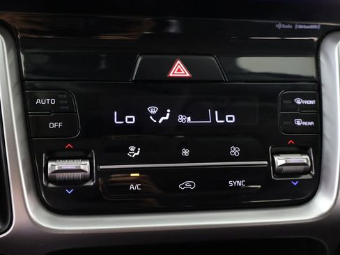 Used 2023 Kia Sorento S AWD/4WD image 51