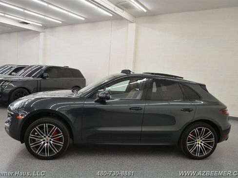 Used 2018 Porsche Macan GTS image 4