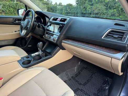 Used 2016 Subaru Outback 2.5i Limited AWD/4WD image 23