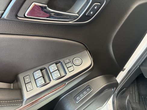 Used 2020 GMC Yukon SLT AWD/4WD image 20