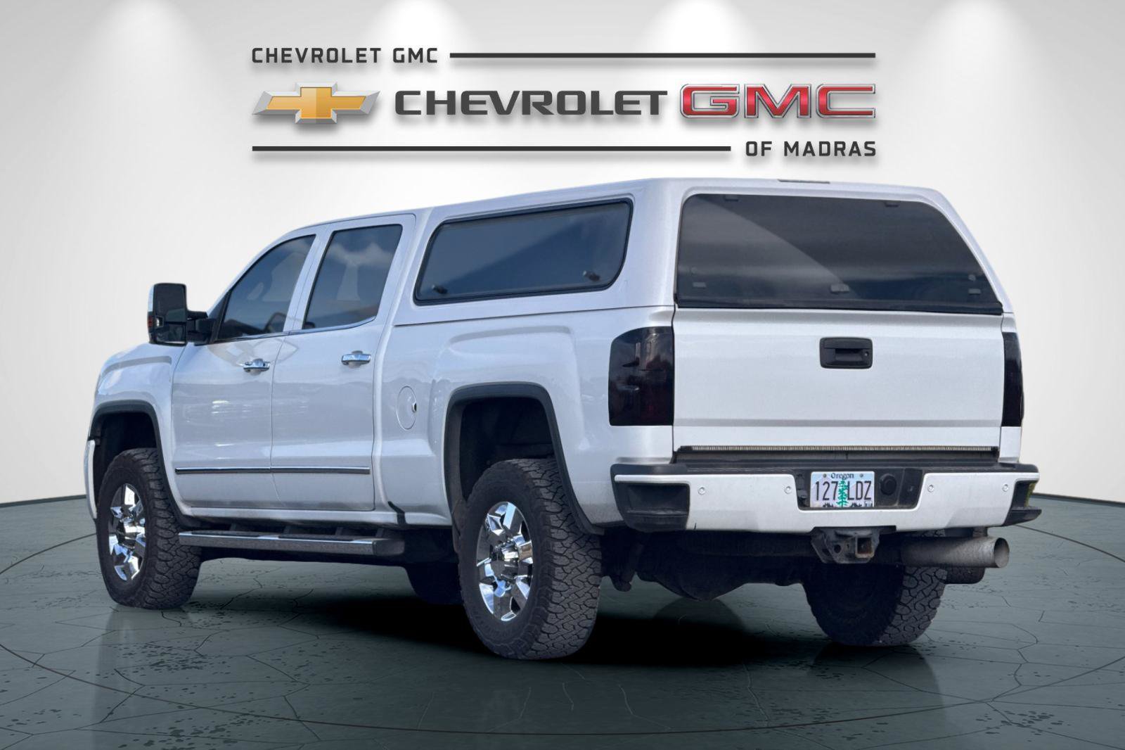 Used 2019 GMC Sierra 3500 Denali w/ Duramax Plus Package AWD/4WD image 5