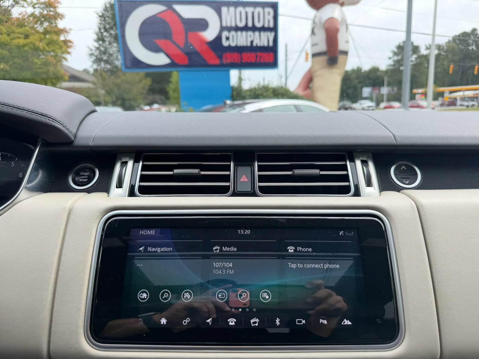 Used 2019 Land Rover Range Rover Supercharged AWD/4WD image 20
