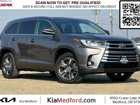 Used 2019 Toyota Highlander Limited Platinum AWD/4WD image 1
