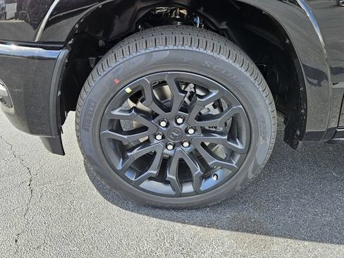 New 2025 RAM 1500 Limited AWD/4WD image 9