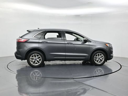 Used 2022 Ford Edge SEL w/ Convenience Package AWD/4WD image 2