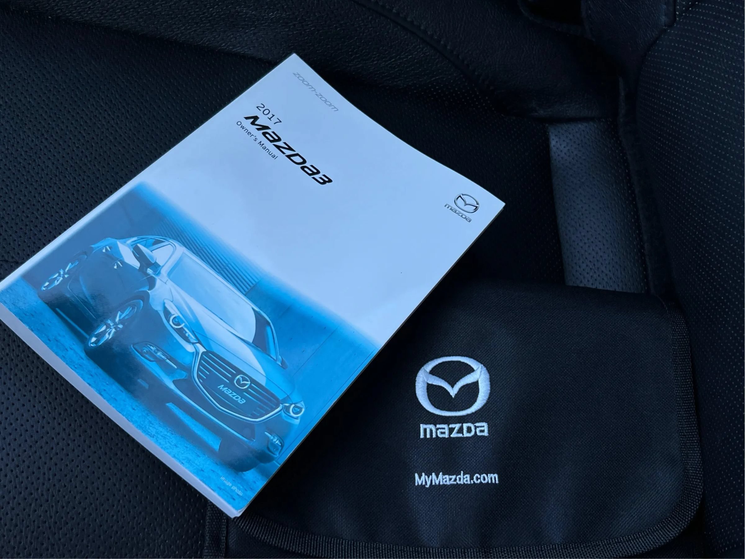 Used 2017 MAZDA MAZDA3 Grand Touring w/ Premium Equipment Package FWD image 20