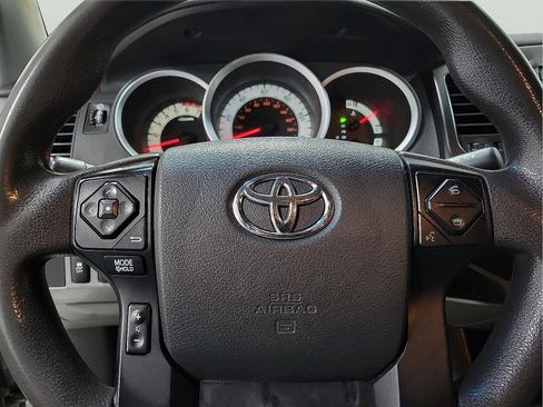 Used 2015 Toyota Tacoma 4x4 Access Cab image 20