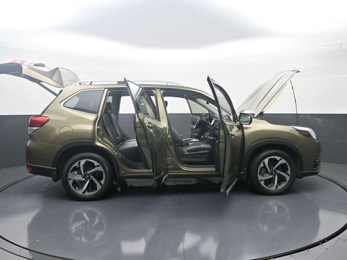 Used 2022 Subaru Forester Touring image 44