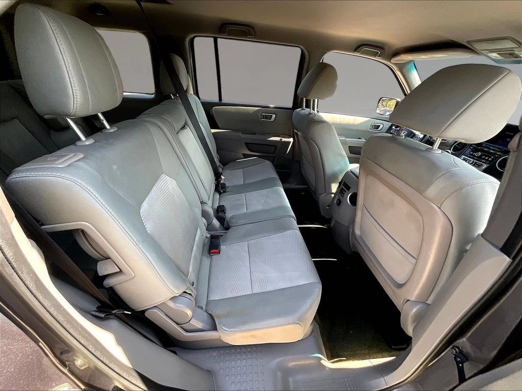 Used 2015 Honda Pilot LX image 25