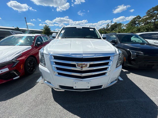 Used 2018 Cadillac Escalade Premium Luxury AWD/4WD image 2
