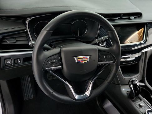 Certified 2023 Cadillac XT6 Premium Luxury w/ LPO, Floor Liner Package FWD image 13