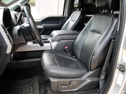Used 2017 Ford F350 Lariat w/ Chrome Package AWD/4WD image 23