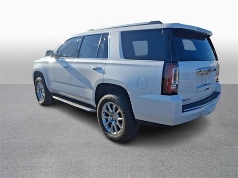 Used 2017 GMC Yukon Denali image 6