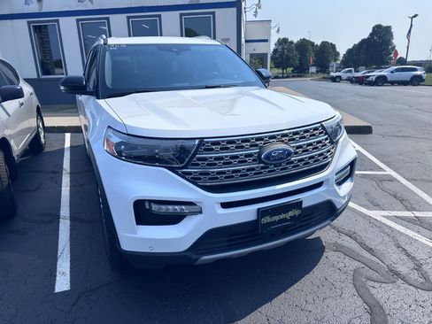 Used 2020 Ford Explorer Limited AWD/4WD image 3