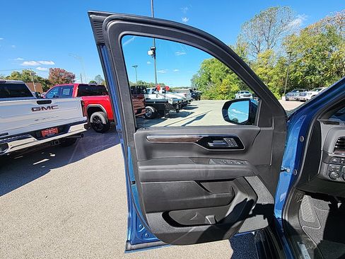 New 2026 Chevrolet Tahoe Premier image 12