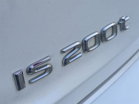 Used 2016 Lexus IS 200t image 7