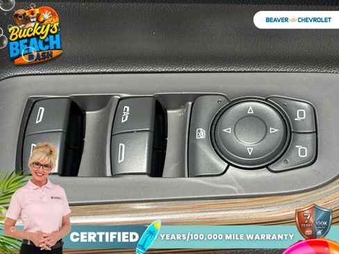Used 2022 GMC Acadia SLE w/ Driver Convenience Package FWD image 32