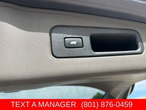 Used 2015 Honda Odyssey Touring Elite image 12