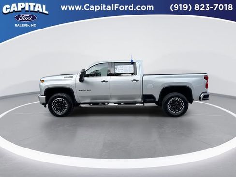 Used 2021 Chevrolet Silverado 2500 High Country w/ Z71 Off-Road Package AWD/4WD image 5