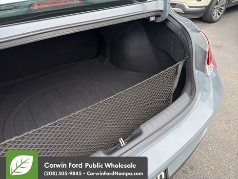 Used 2022 Hyundai Elantra SEL image 31