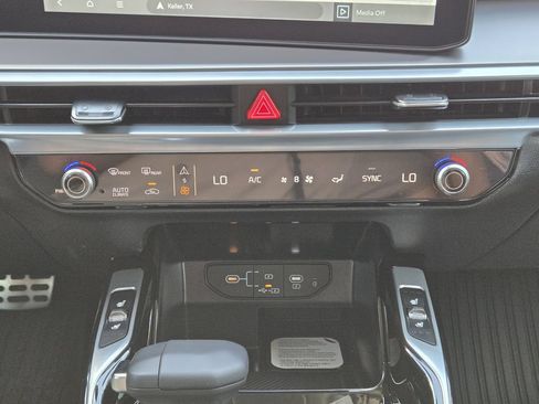 New 2026 Kia Sorento SX FWD image 16