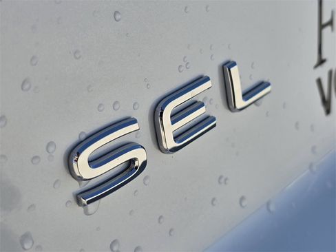 New 2026 Volkswagen Atlas Cross Sport SEL Premium R-Line image 8