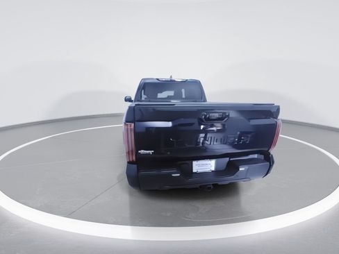 Used 2025 Toyota Tundra Limited AWD/4WD image 8