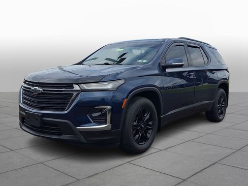 Used 2023 Chevrolet Traverse LT w/ Midnight/Sport Edition AWD/4WD image 4