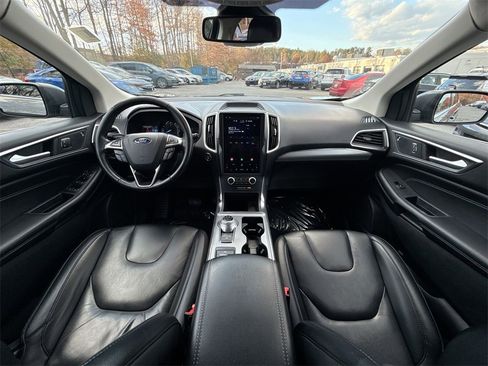 Used 2022 Ford Edge Titanium image 21