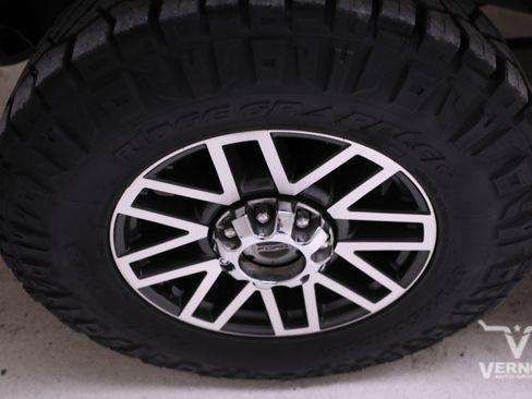 Used 2019 Ford F250 Lariat w/ Lariat Ultimate Package image 31