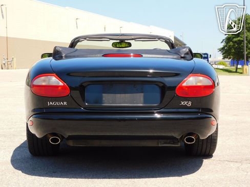 Used 1998 Jaguar XK8 image 21