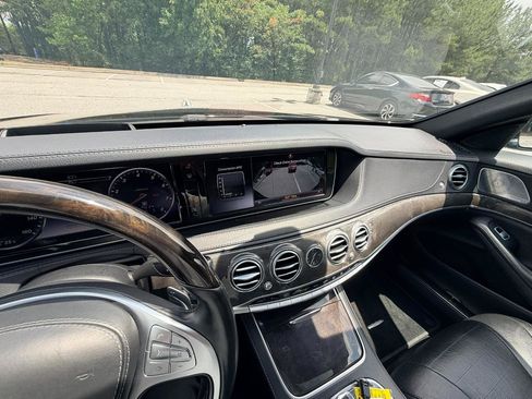 Used 2016 Mercedes-Benz S 550 Sedan image 24
