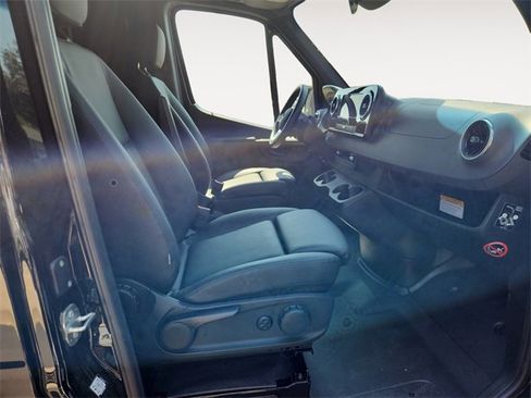 Used 2024 Mercedes-Benz Sprinter 144 Cargo image 15