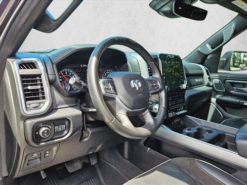 Used 2022 RAM 1500 Laramie AWD/4WD image 9