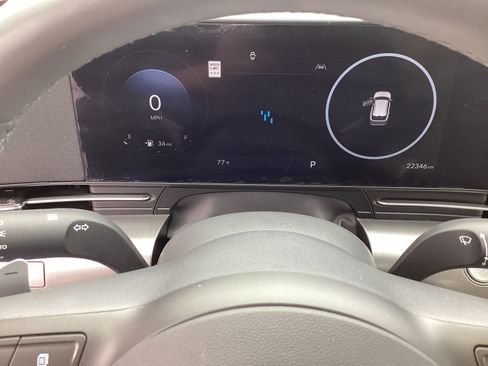 Used 2025 Hyundai Kona Limited AWD/4WD image 12