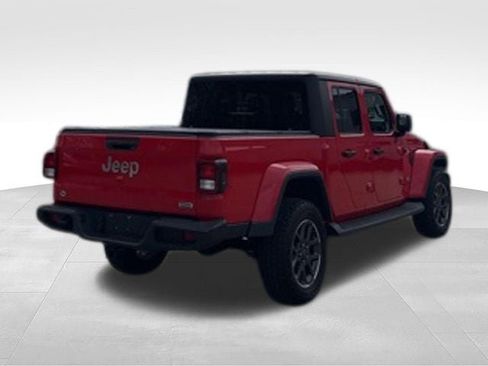 Used 2022 Jeep Gladiator Overland w/ Cold Weather Group image 5