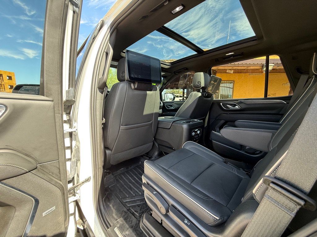 Used 2023 GMC Yukon SLT w/ SLT Premium Package AWD/4WD image 22