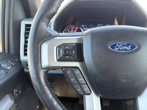 Used 2019 Ford F250 Lariat w/ Lariat Ultimate Package AWD/4WD image 16