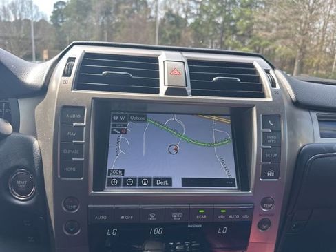 Used 2021 Lexus GX 460 Premium w/ Premium Package image 18