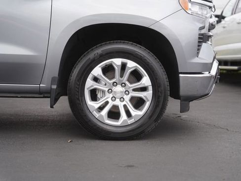 Used 2023 Chevrolet Silverado 1500 LTZ RWD image 4