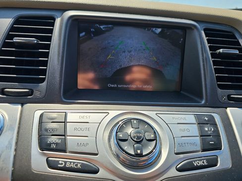 Used 2012 Nissan Murano LE w/ Platinum Pkg FWD image 12