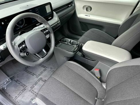 Used 2025 Hyundai Ioniq 5 SE RWD image 10
