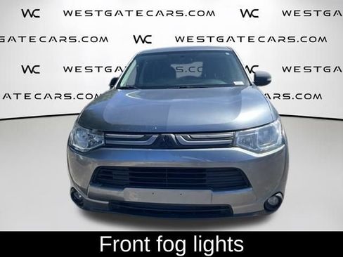 Used 2014 Mitsubishi Outlander SE AWD/4WD image 2