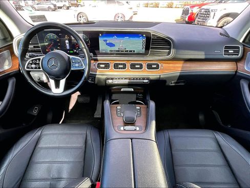 Used 2021 Mercedes-Benz GLS 450 4MATIC image 22