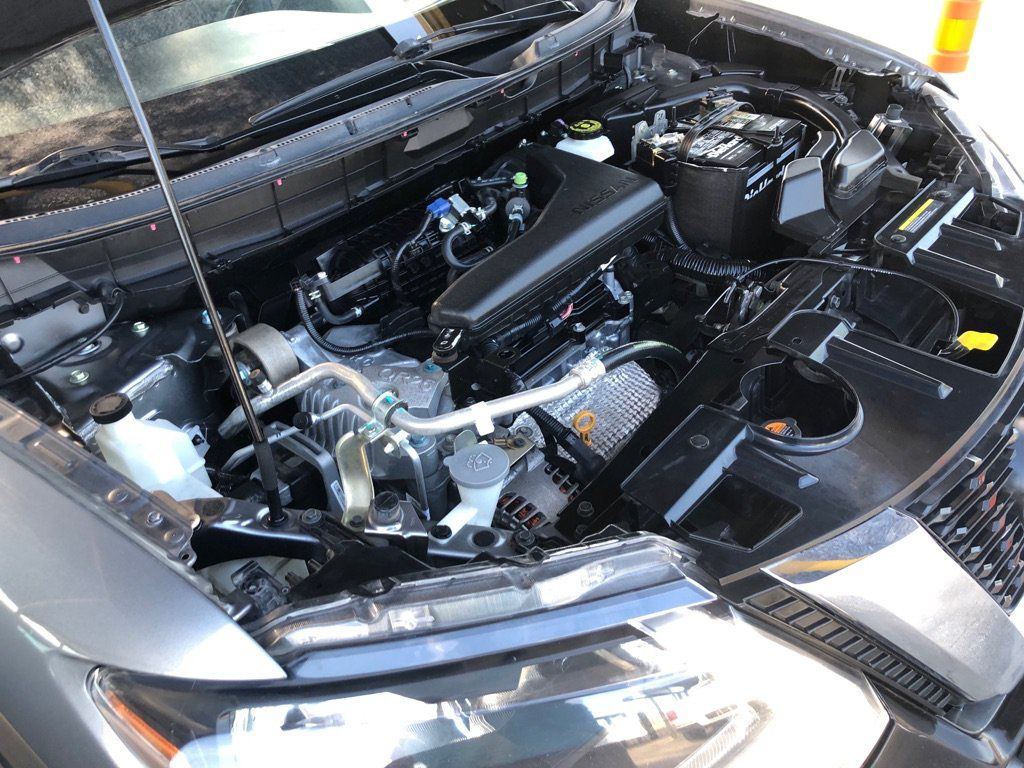 Used 2018 Nissan Rogue SV FWD image 14