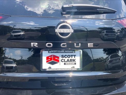 Certified 2026 Nissan Rogue S FWD image 23