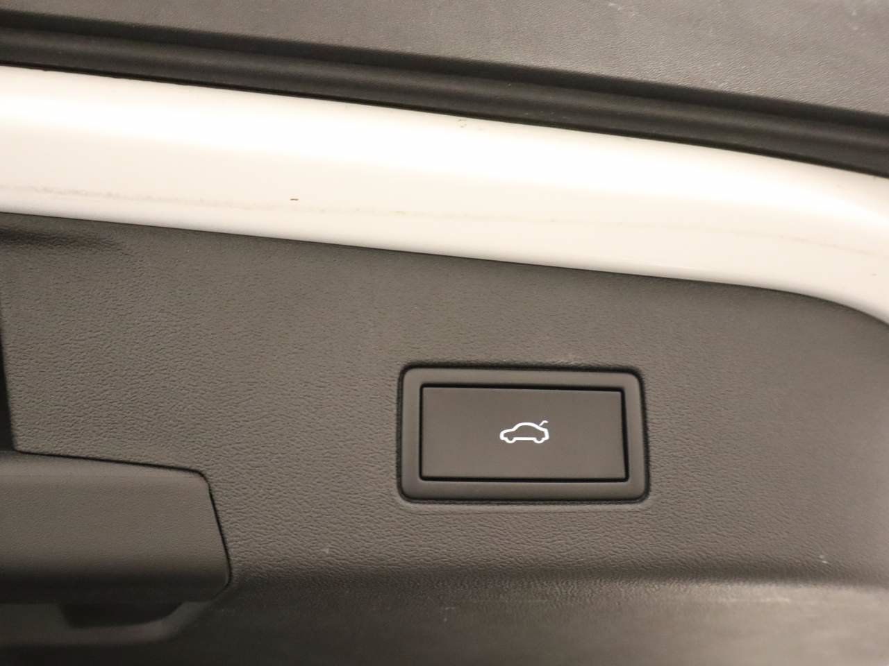 Certified 2023 Volkswagen ID.4 S RWD image 19