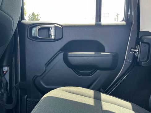 Used 2025 Jeep Wrangler Unlimited Sport S 4xe AWD/4WD image 26