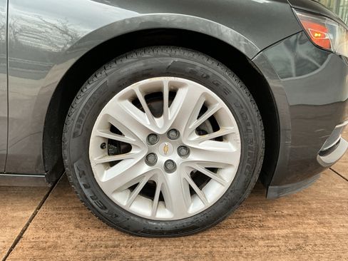 Used 2014 Chevrolet Impala LS w/ LS Convenience Package image 28