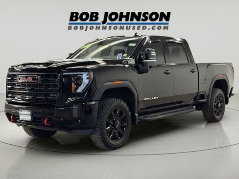 Used 2024 GMC Sierra 2500 AT4 w/ AT4 Preferred Package AWD/4WD image 6